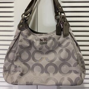 Coach Madison Op Art Maggie Hobo-style Shoulder Purse